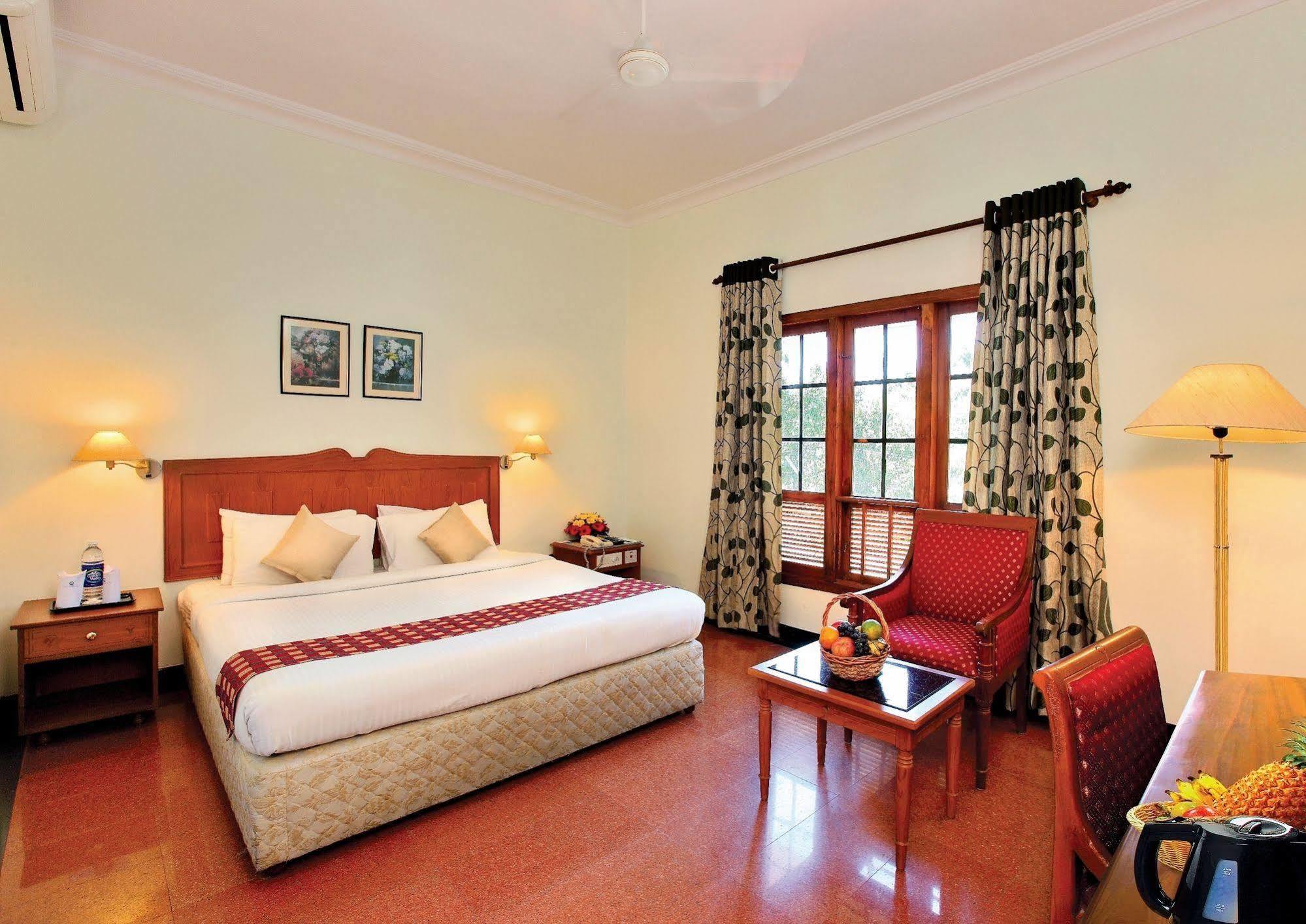 Quality Airport Hotels Nedumbassery Exterior foto