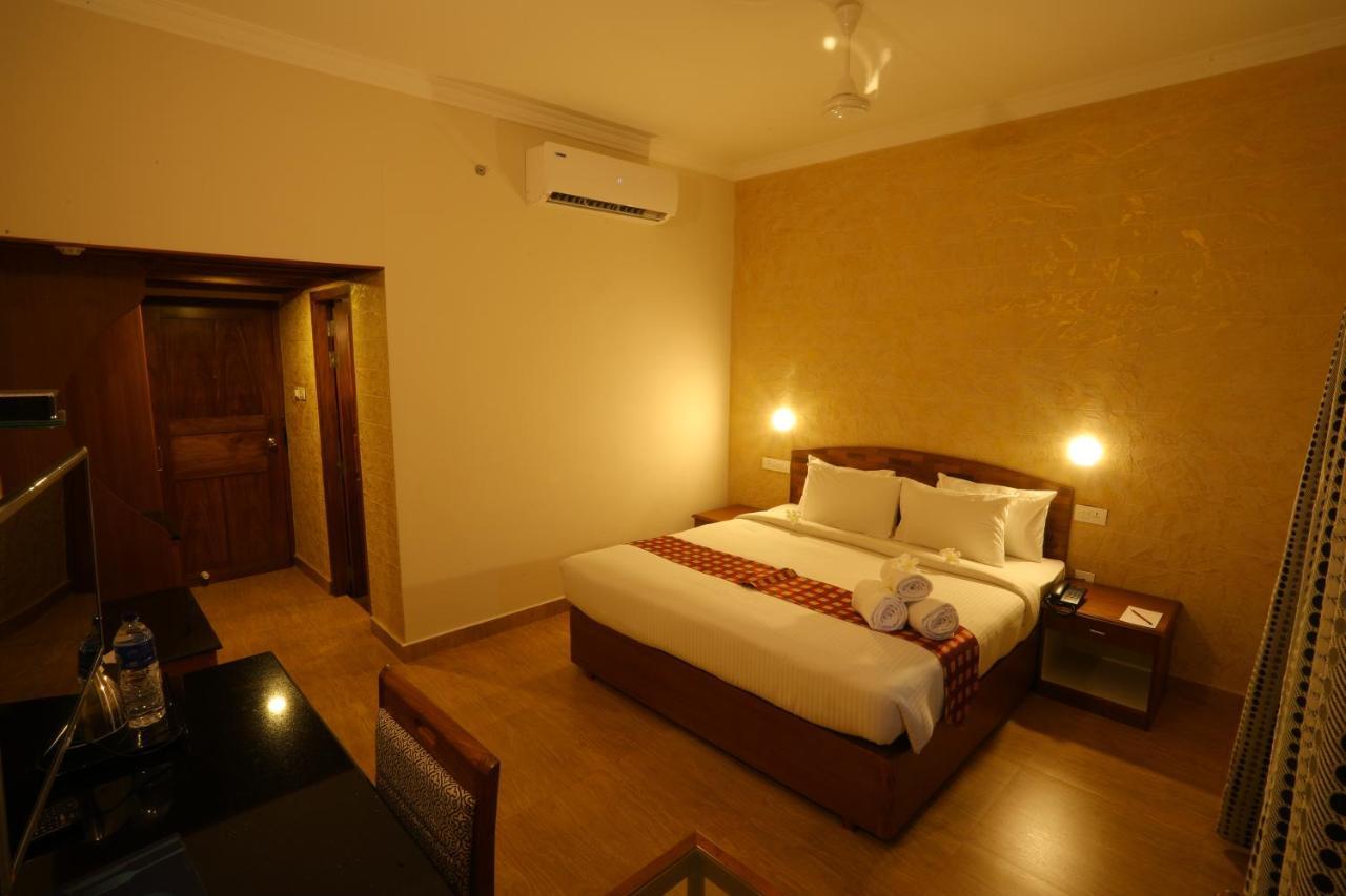 Quality Airport Hotels Nedumbassery Exterior foto