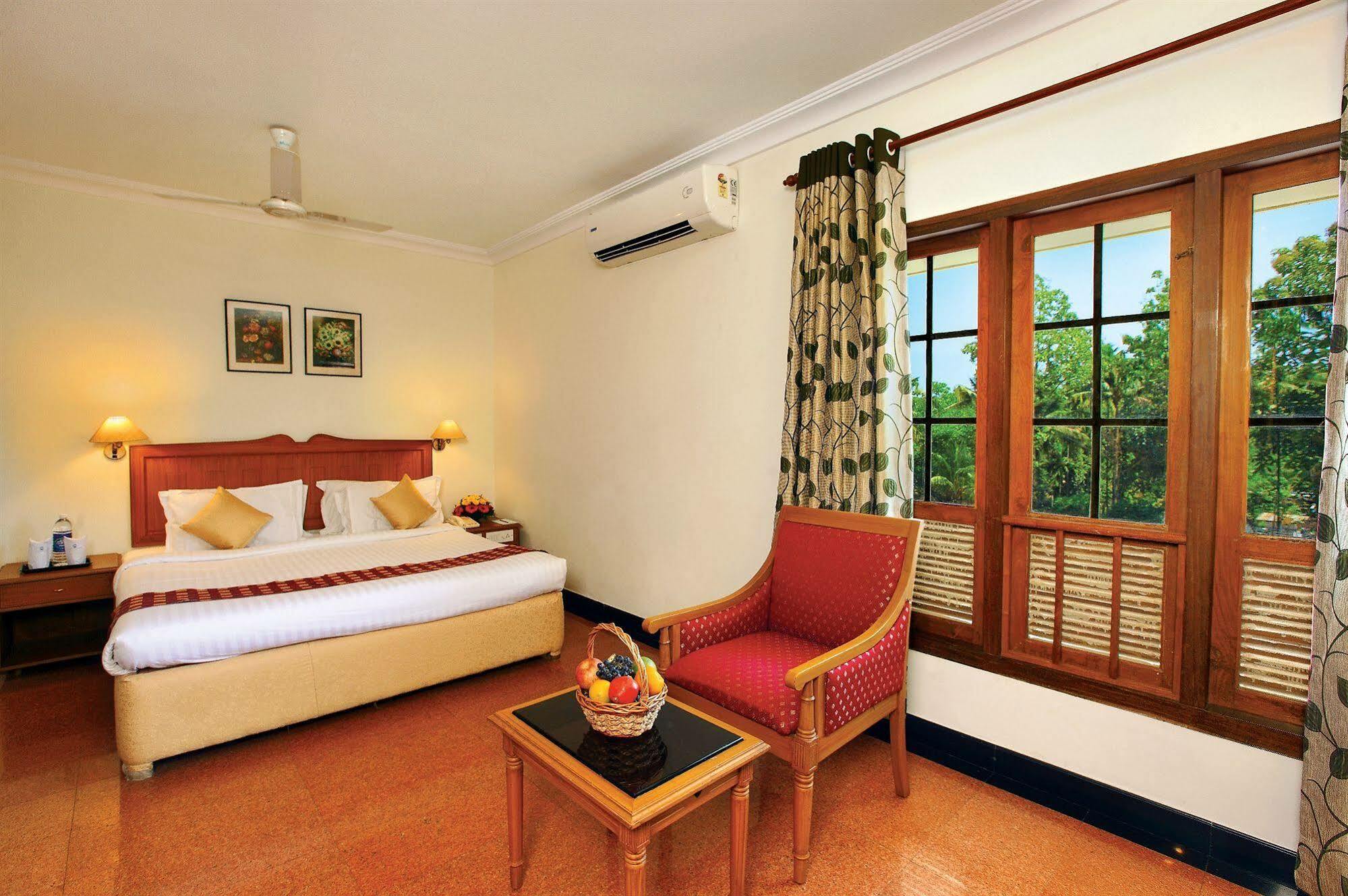 Quality Airport Hotels Nedumbassery Exterior foto
