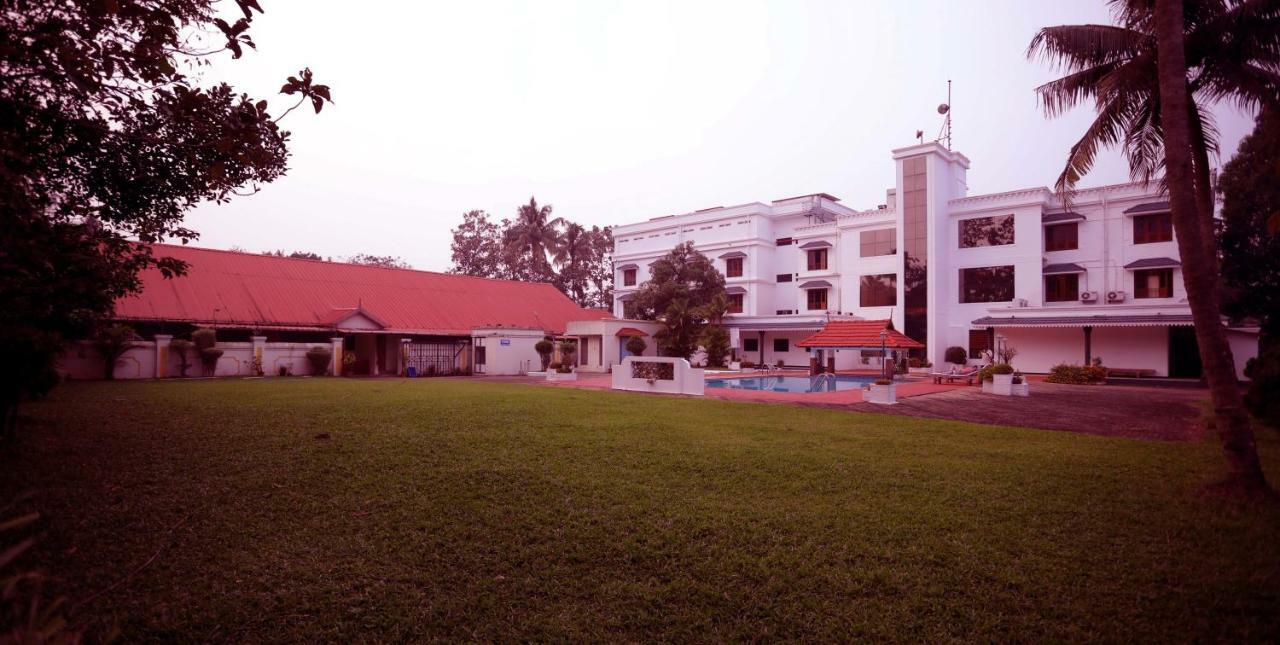 Quality Airport Hotels Nedumbassery Exterior foto